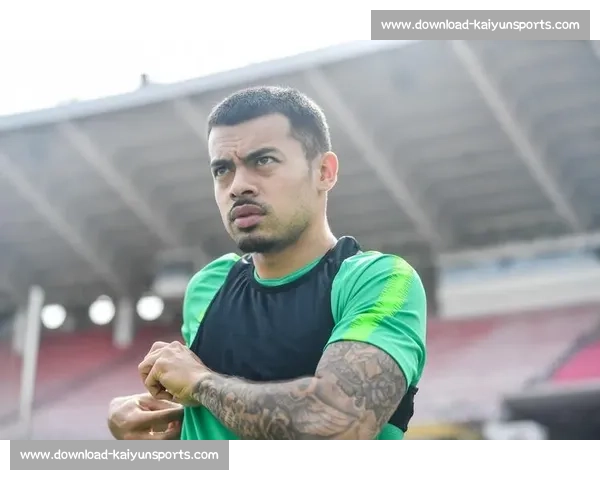 卡里乌斯沙尔克封神后首秀！携田径女神阿丽卡 - 施密特亮相活动