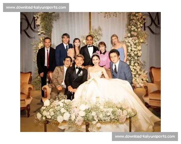 堂安律与明松美玖大婚！美妆博主新娘惊艳全场，小栗旬携日本国脚齐聚祝福