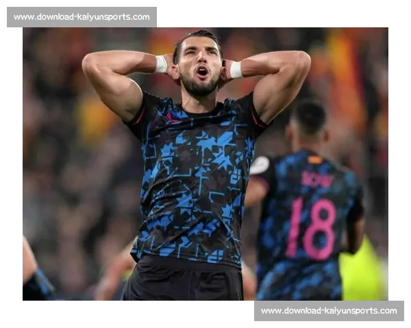 塞维利亚锁定阿根廷铁卫!塔利亚菲科自由身加盟在即,欧联冠军再补强