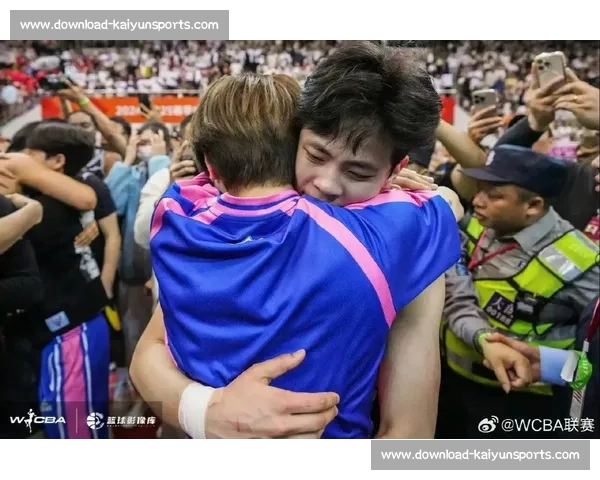 杨力维 x 杨舒予：女篮场上的铁臂双姝，碾碎对手防线！